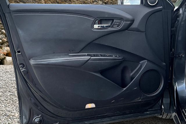 Vehicle image 31 of 32