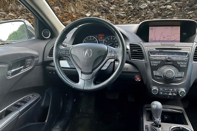 Vehicle image 12 of 32