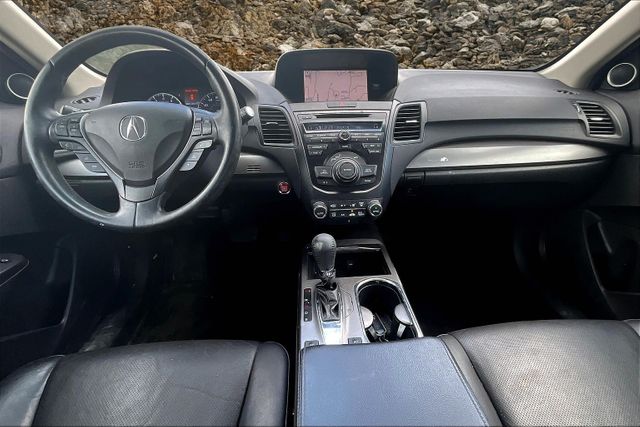 Vehicle image 15 of 32