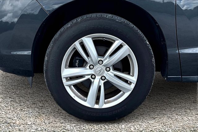 Vehicle image 7 of 32