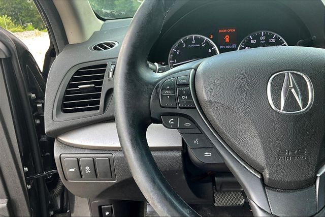 Vehicle image 18 of 32