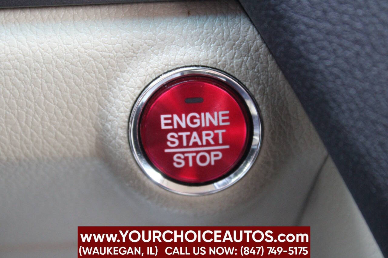 Vehicle image 31 of 42