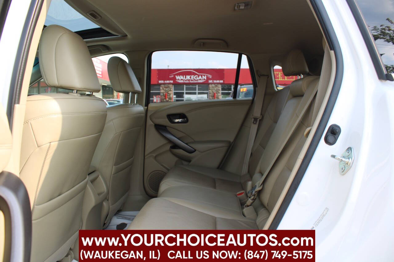 Vehicle image 14 of 42