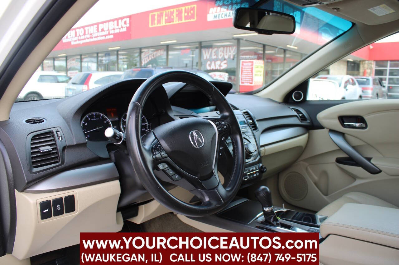 Vehicle image 10 of 42