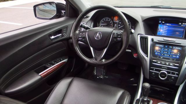 2015 Acura TLX Base Image 26 of 53