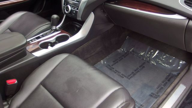2015 Acura TLX Base Image 38 of 53