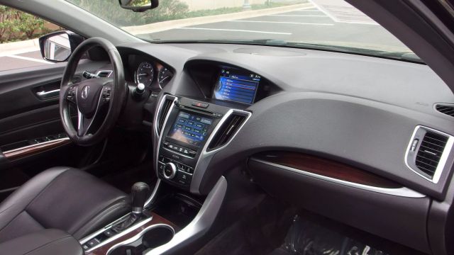 2015 Acura TLX Base Image 35 of 53