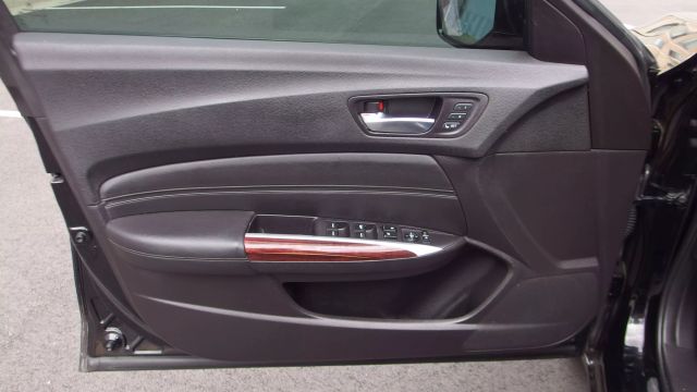 2015 Acura TLX Base Image 13 of 53