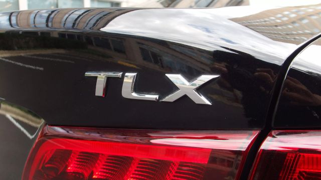 2015 Acura TLX Base Image 8 of 53