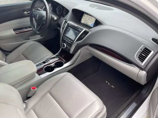 Vehicle image 14 of 20