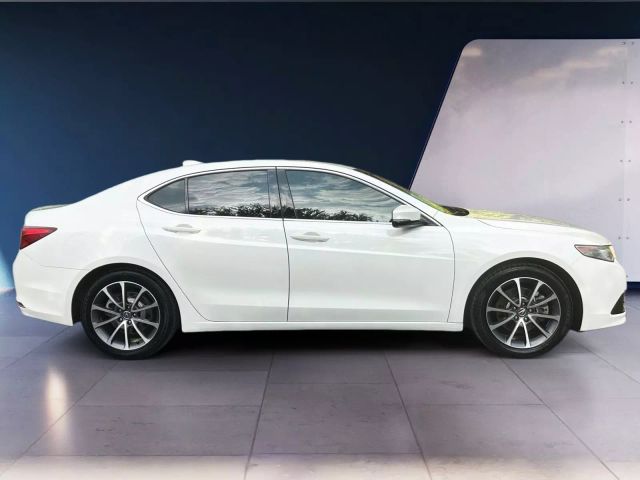 Vehicle image 4 of 24
