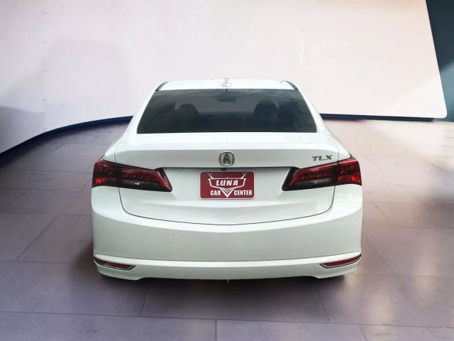 Vehicle image 6 of 24