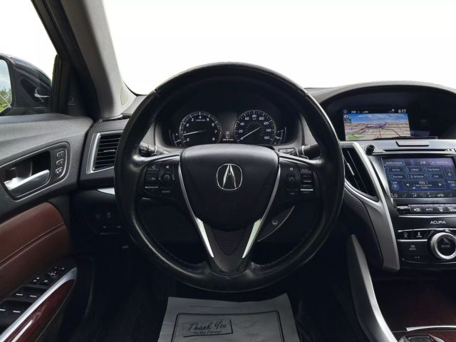 Vehicle image 12 of 24