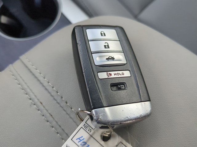 Vehicle image 30 of 31
