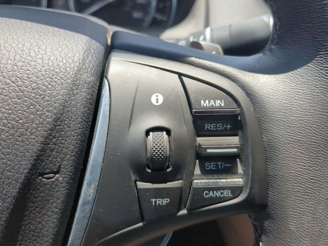 Vehicle image 26 of 31