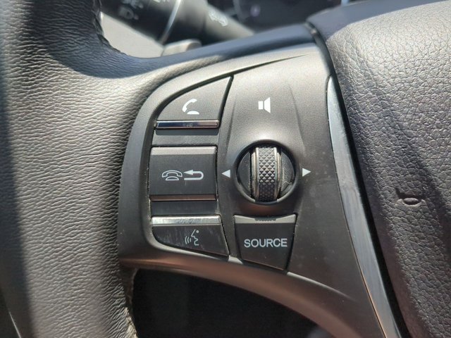 Vehicle image 25 of 31