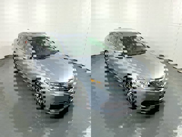 Vehicle image 6 of 34