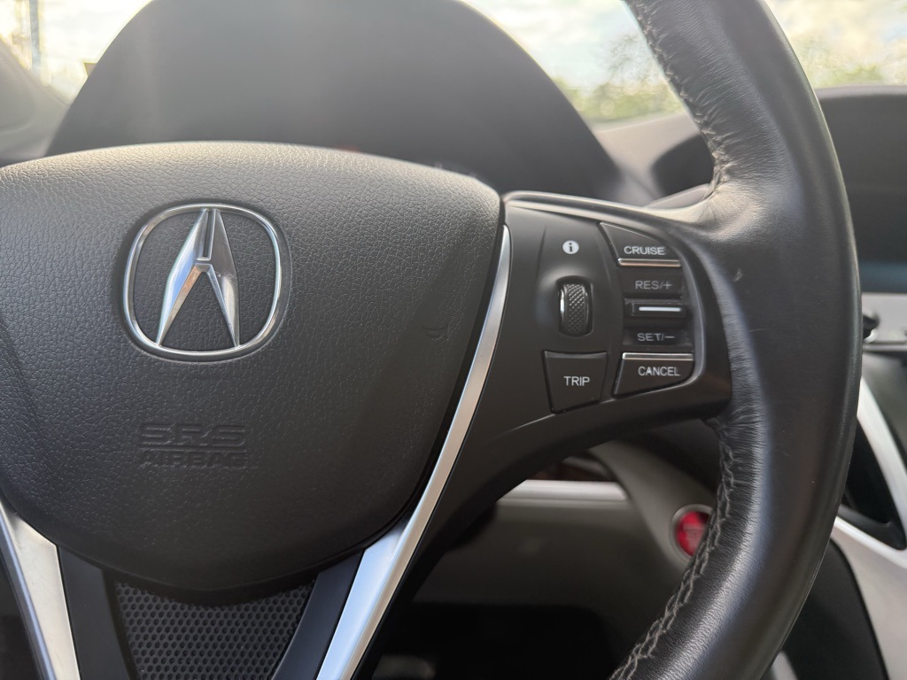 Vehicle image 14 of 30
