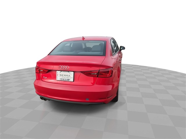 Vehicle image 7 of 32