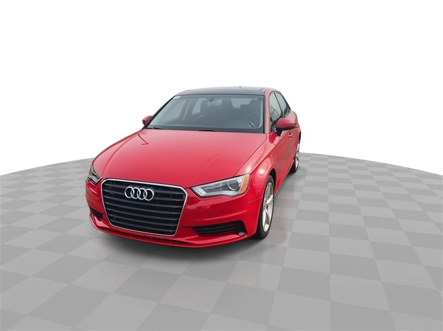 Vehicle image 2 of 32