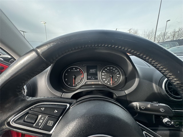 Vehicle image 12 of 32