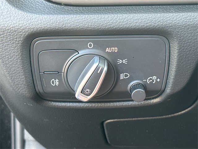 2015 Audi A3 1.8T Premium Image 27 of 34