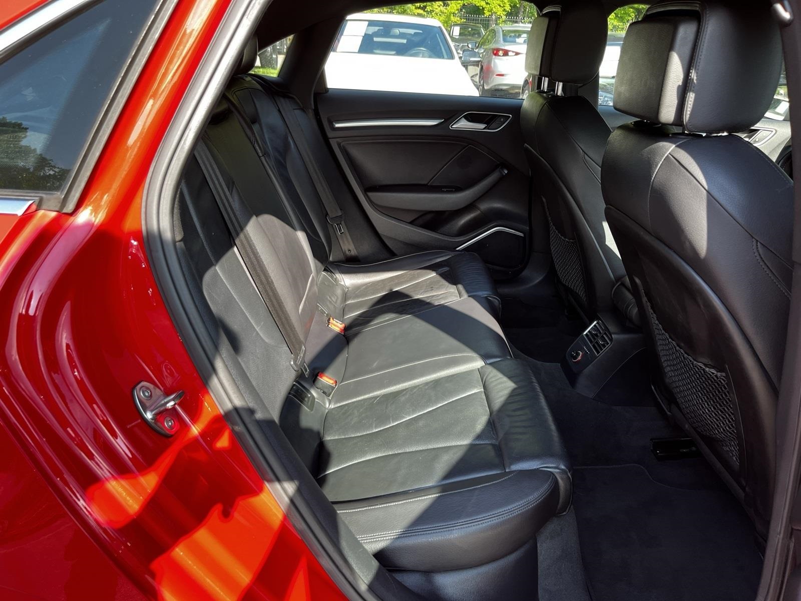 Vehicle image 13 of 41