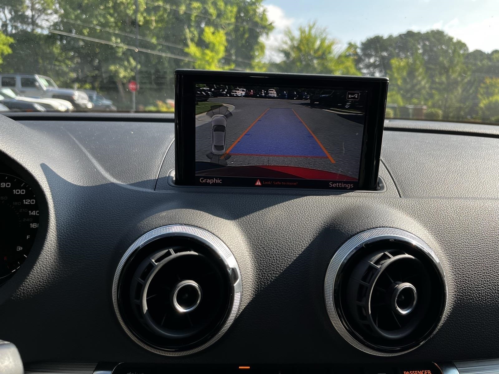 Vehicle image 23 of 41