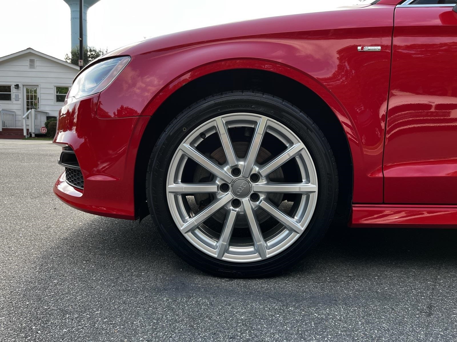 Vehicle image 11 of 41