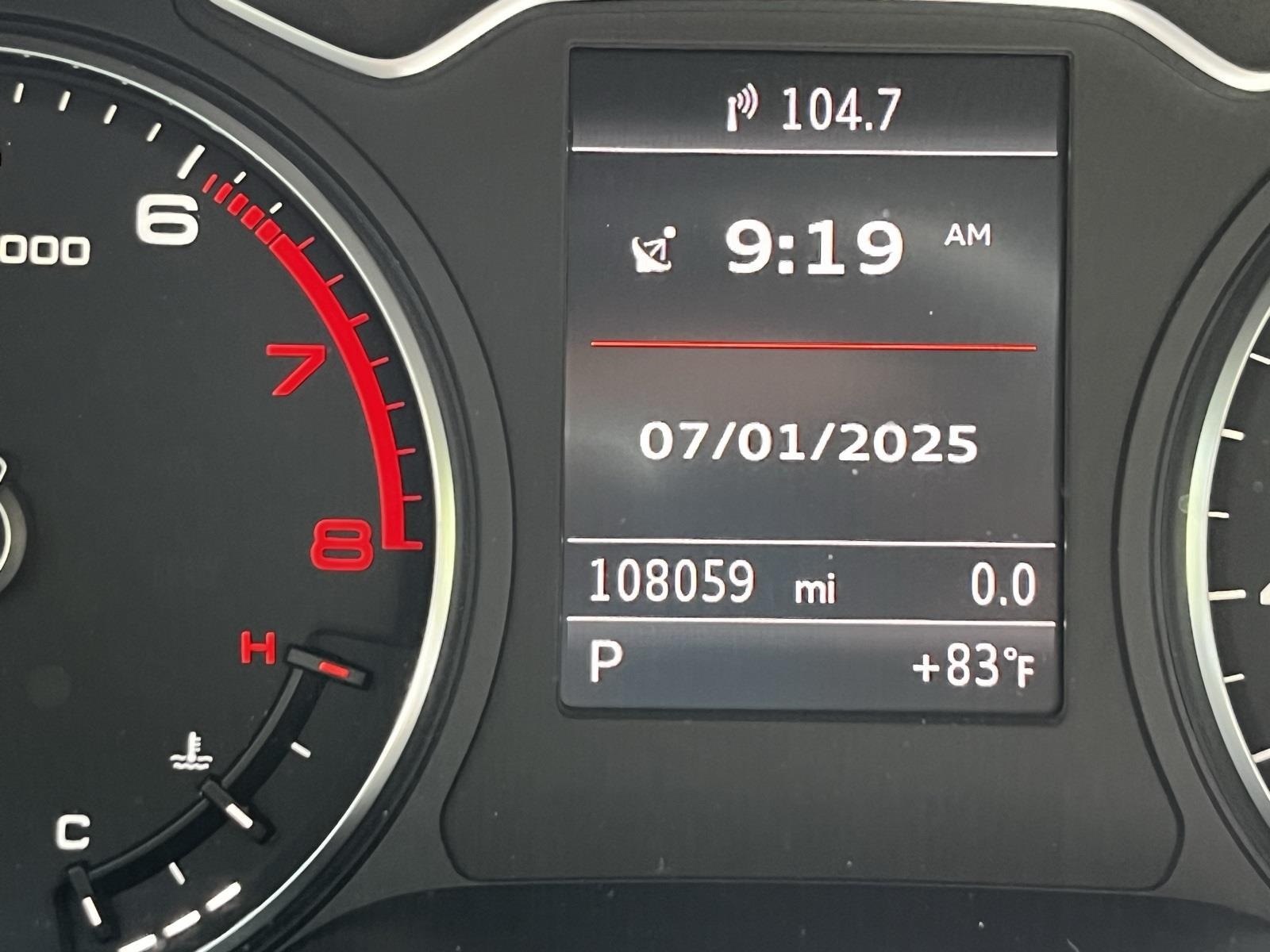 Vehicle image 21 of 41