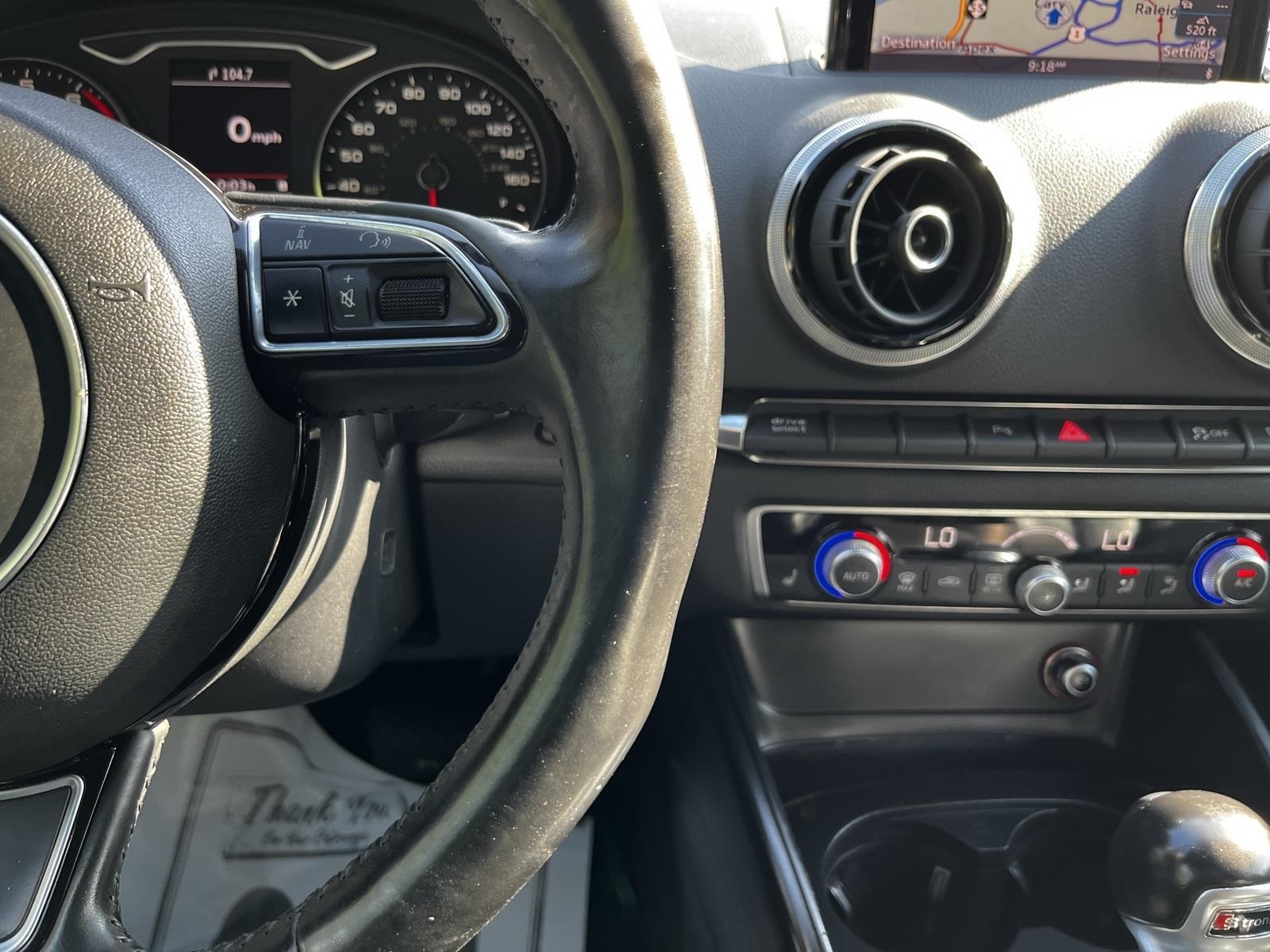 Vehicle image 25 of 41