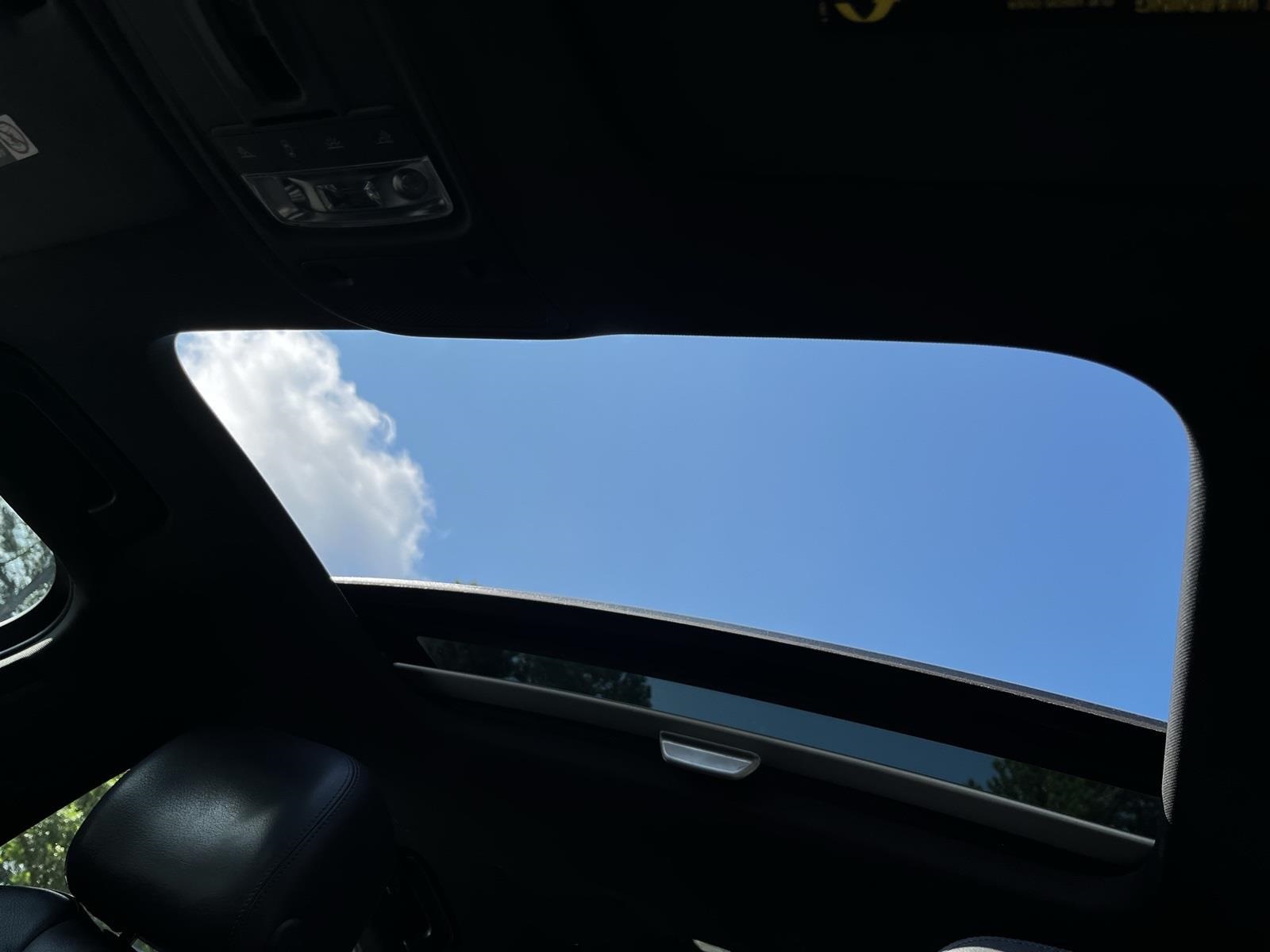 Vehicle image 19 of 41