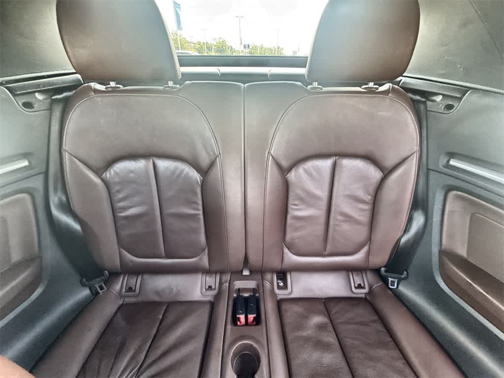 Vehicle image 24 of 32