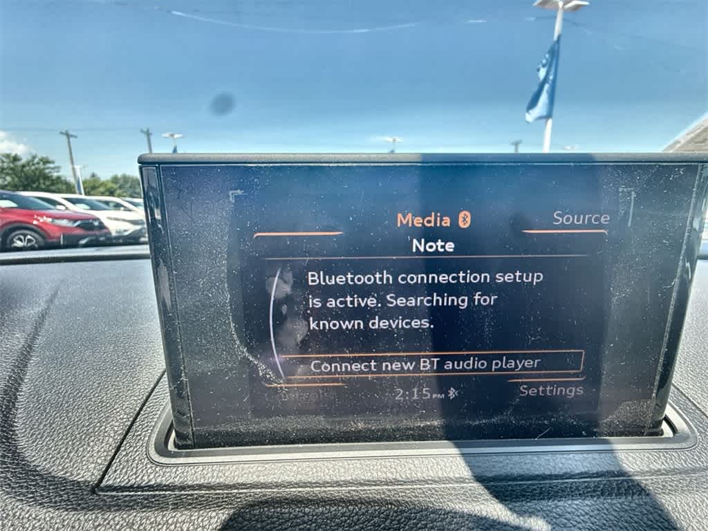 Vehicle image 15 of 32