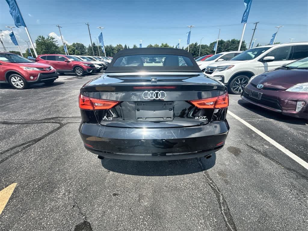 Vehicle image 31 of 32
