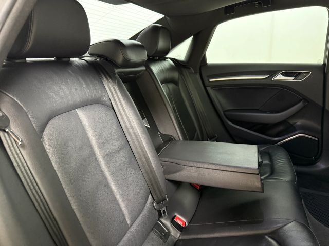 Vehicle image 23 of 66