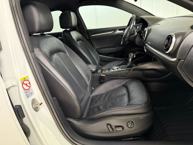 Vehicle image 25 of 66