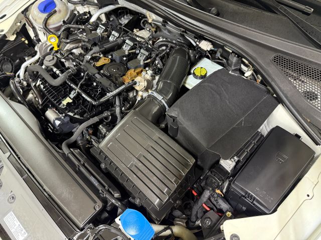 Vehicle image 12 of 66