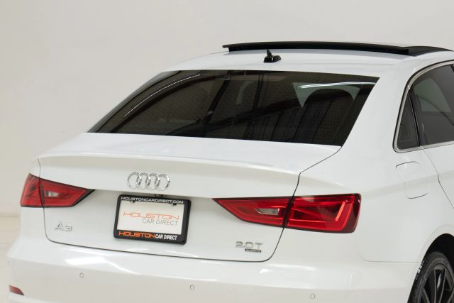 Vehicle image 5 of 66