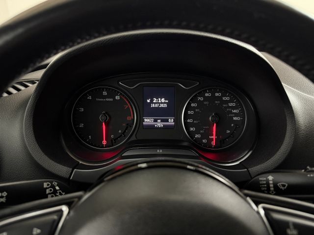 Vehicle image 35 of 66