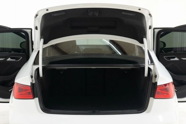 Vehicle image 19 of 66