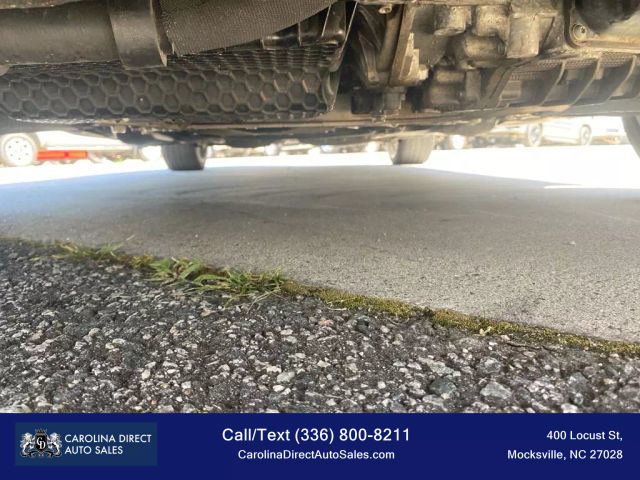Vehicle image 34 of 50