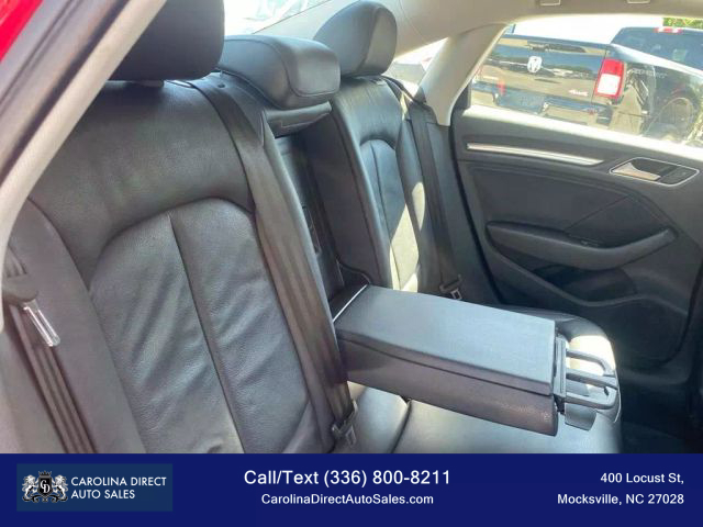 Vehicle image 41 of 50