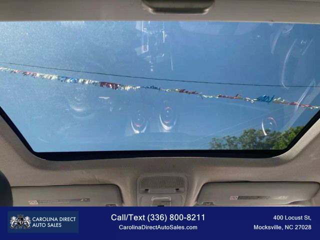 Vehicle image 48 of 50