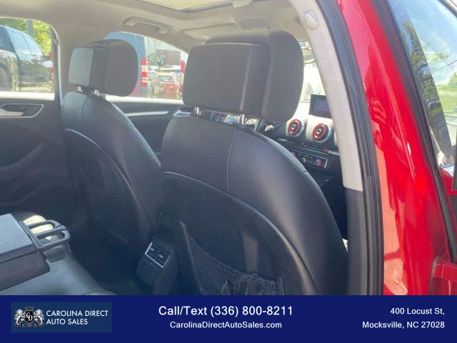 Vehicle image 40 of 50