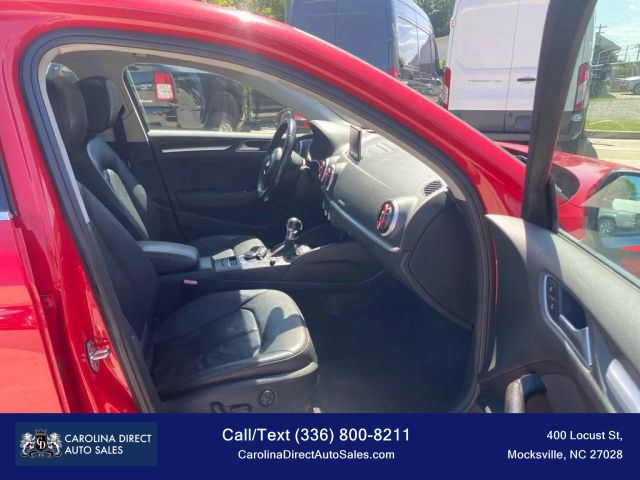 Vehicle image 36 of 50