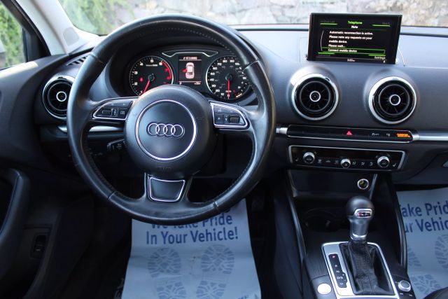 Vehicle image 12 of 32