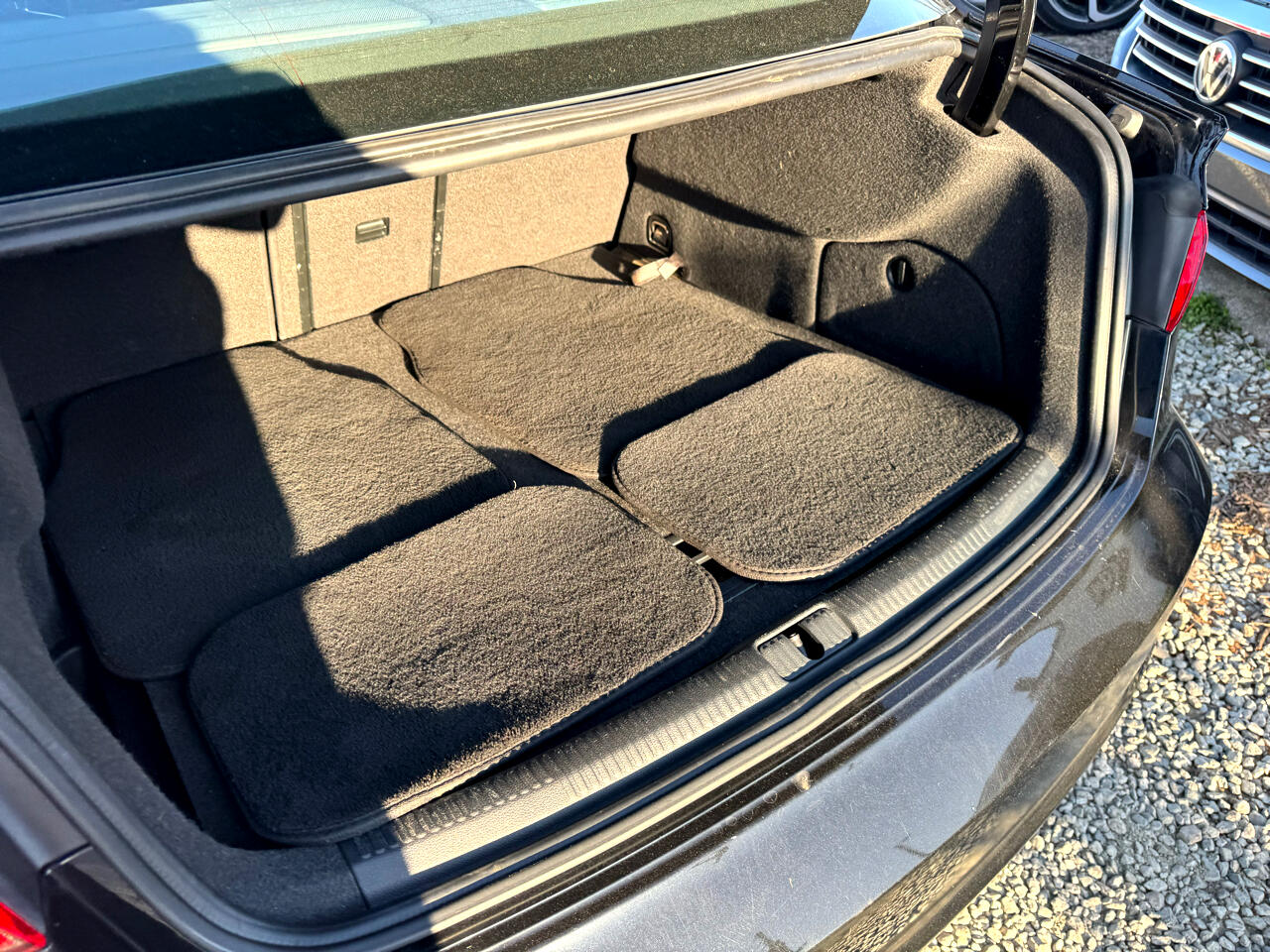 Vehicle image 38 of 85