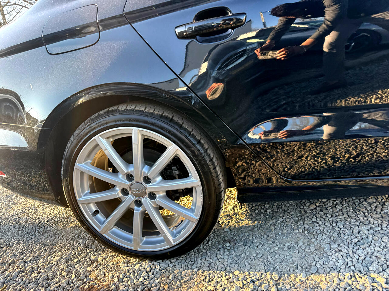 Vehicle image 17 of 85