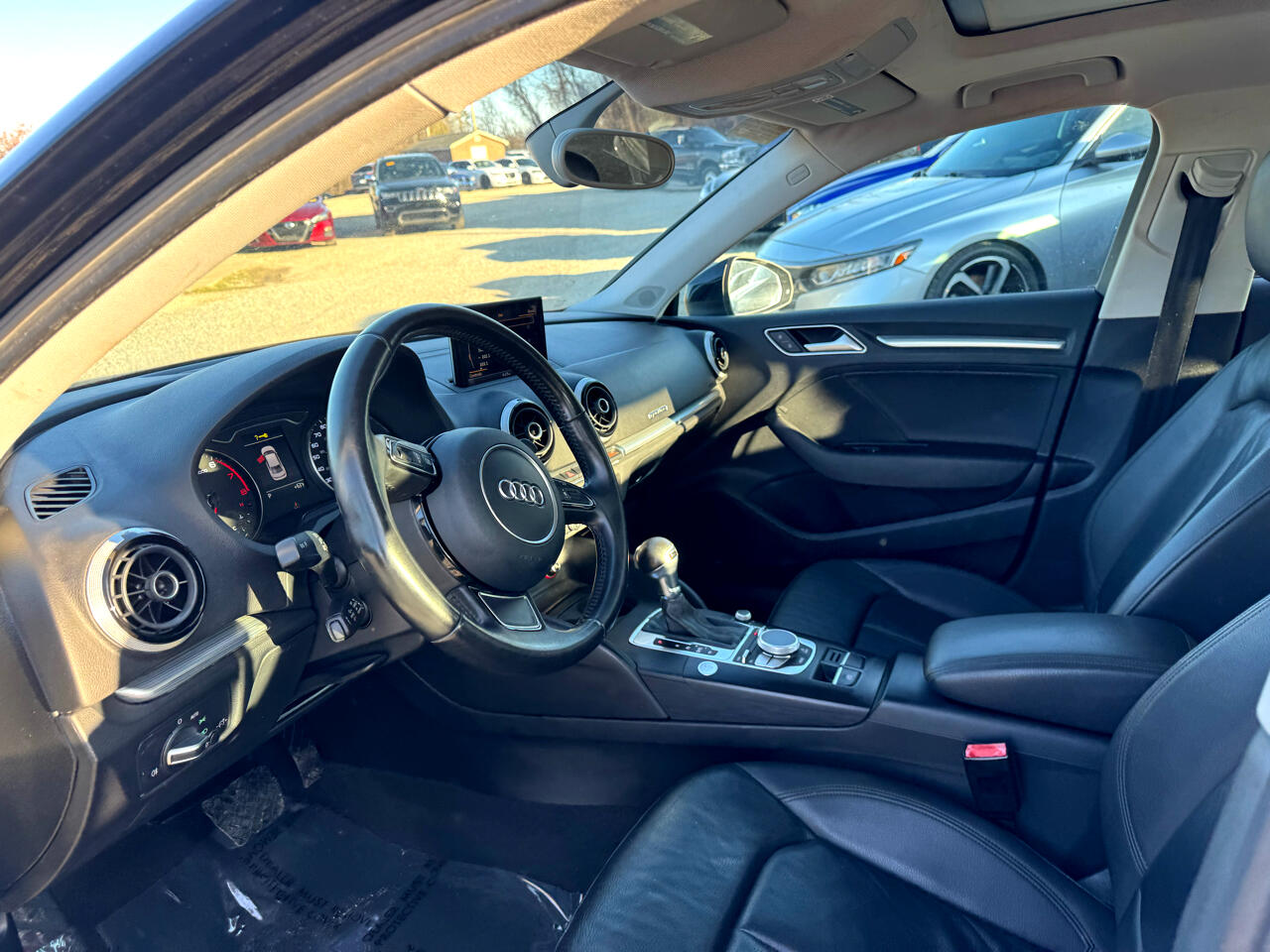 Vehicle image 56 of 85